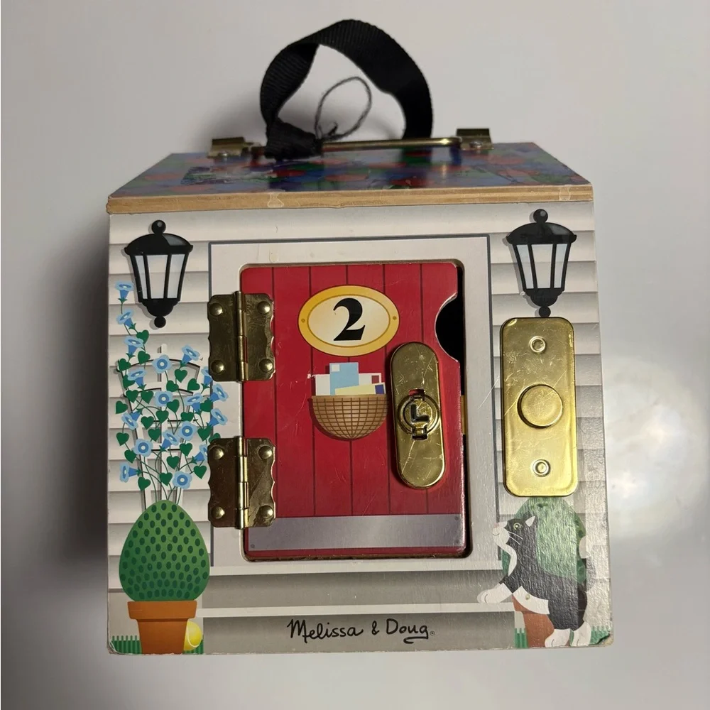Wooden House with four keys and working doorbells